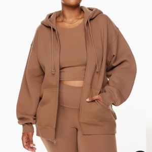 Aritzia Cozy AF zip up hoodie size small